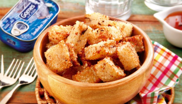 quadradinhos-de-tapioca-com-sardinha-desktop